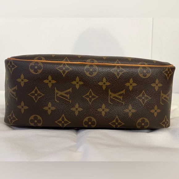 Black Friday Sale! VGUC Authentic Louis Vuitton Monogram Canvas Trouville - Picture 5 of 13